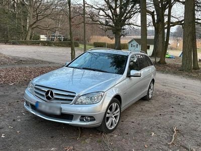 Gebraucht Mercedes C200 184 PS (135 kW) 2009 Silber Limousine