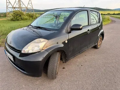 Gebraucht Daihatsu Sirion 90 PS (66 kW) 2007 Schwarz Kleinwagen