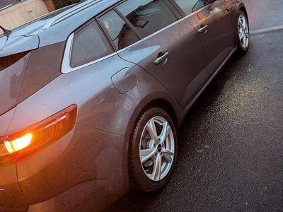 Grau Gebraucht 2017 Renault Mégane GrandTour GT Kombi | 16.500 € (Fairer Preis)