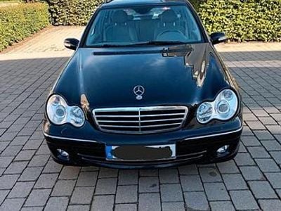 Gebraucht Mercedes C200 163 PS (119 kW) 2004 Andere farben Kombi