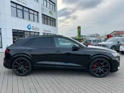 Gebraucht Audi SQ8 Sport 507 PS (372 kW) 2026 Schwarz SUV