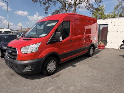 Second-hand Ford Transit Trend 131 CP (96 kW) 2023 Roșu Monovolum