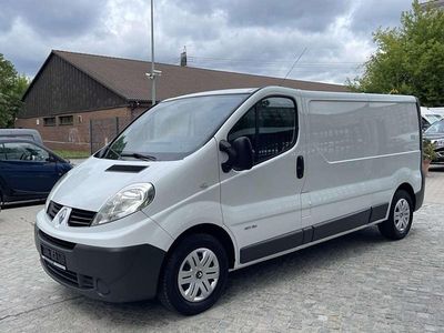 Gebraucht Renault Trafic 114 PS (83 kW) 2010 Weiss Van / Kleinbus