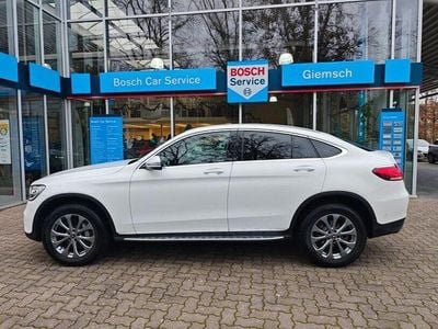 Gebraucht Mercedes GLC300e 194 PS (142 kW) 2022 Weiß Coupé
