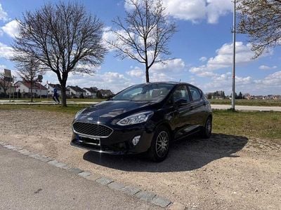 Gebraucht Ford Fiesta Cool & Connect 86 PS (63 kW) 2018 Schwarz Kleinwagen