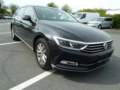 Gebraucht VW Passat Highline 150 PS (110 kW) 2019 Schwarz Kombi