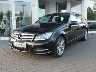 Gebraucht Mercedes C220 170 PS (125 kW) 2012 Schwarz Kombi