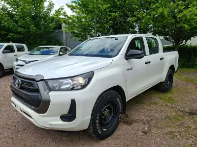 Gebraucht Toyota HiLux 150 PS (110 kW) 2021 Schneeweiß Pickup