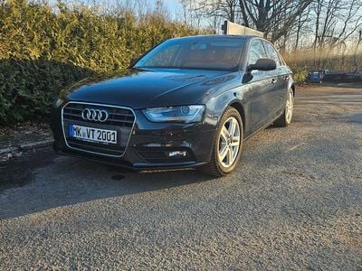 Gebraucht Audi A4 Ambition 150 PS (110 kW) 2014 Blau Limousine