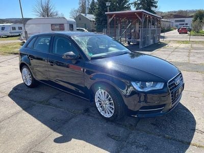 Gebraucht Audi A3 Ambiente 110 PS (80 kW) 2014 Schwarz Limousine