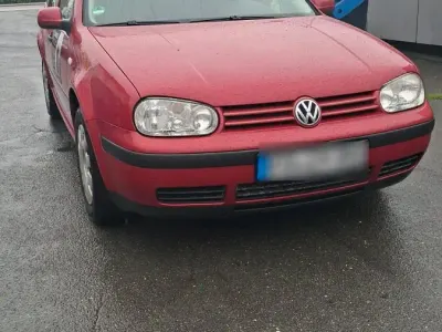 Gebraucht VW Golf IV 75 PS (55 kW) 2005 Rot Limousine