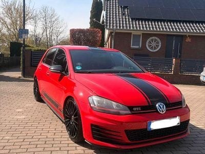 Gebraucht VW Golf VII GTI 220 PS (161 kW) 2016 Rot Limousine