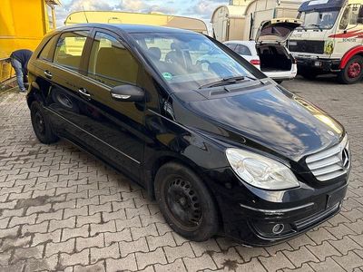 Gebraucht Mercedes B180 109 PS (80 kW) 2005 Schwarz Van / Kleinbus