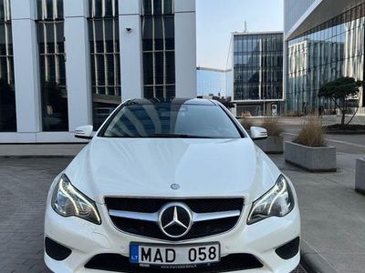 Gebraucht Mercedes E220 170 PS (125 kW) 2013 Weiß