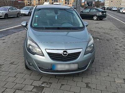 Gebraucht Opel Meriva 140 PS (102 kW) 2011 Silber Van / Kleinbus
