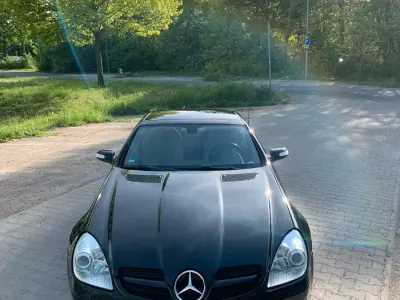 Second-hand Mercedes SLK200 204 CP (150 kW) 2007 Negru Cabrio