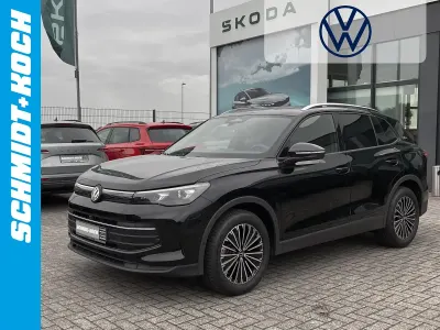 Gebraucht VW Tiguan Goal 150 PS (110 kW) 2025 Grenadillschwarz (schwarz) SUV