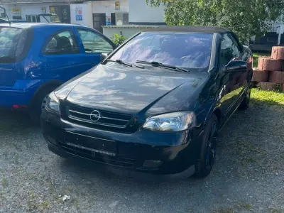 Używany Opel Astra Cabriolet 145 KM (106 kW) 2005 Czarny Kabriolet
