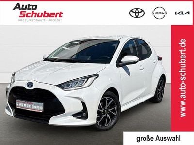 Usata Toyota Yaris Hybrid Comfort 116 CV (85 kW) 2023 Bianco Utilitaria