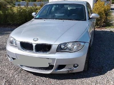 Usata BMW 118 M Sport 122 CV (89 kW) 2005 Argento Utilitaria