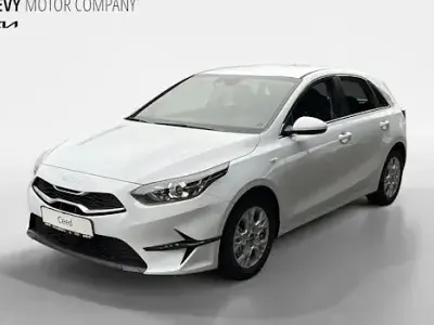 Gebraucht Kia Ceed Vision 140 PS (102 kW) 2025 Weiß Kleinwagen