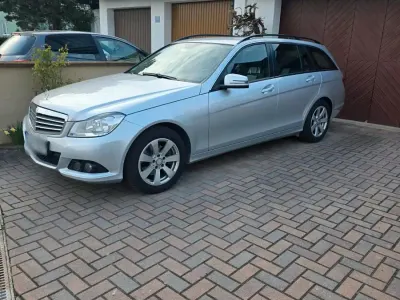 Gebraucht Mercedes C220 170 PS (125 kW) 2014 Grau Kombi
