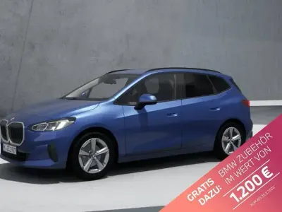 Gebraucht BMW 220 Active Tourer Luxury Line 156 PS (114 kW) 2025 Blau Van / Kleinbus