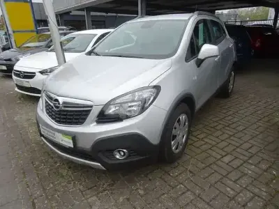 Gebraucht Opel Mokka Edition 140 PS (102 kW) 2016 Argon silber/ice silver (m2) SUV