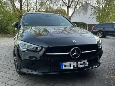 Gebraucht Mercedes CLA250e Shooting Brake Progressive 218 PS (160 kW) 2022 Schwarz Kombi