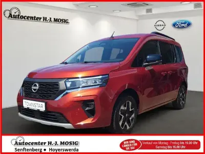 Neu Nissan Townstar Tekna 131 PS (96 kW) 2026 Orange schwarz Kombi