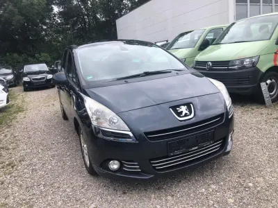 Gebraucht Peugeot 5008 Business-Line 150 PS (110 kW) 2012 Van / Kleinbus