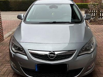 Gebraucht Opel Astra Design Edition 87 PS (63 kW) 2011 Grau Limousine