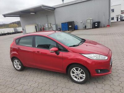 Gebraucht Ford Fiesta SYNC Edition 82 PS (60 kW) 2015 Rot Kleinwagen