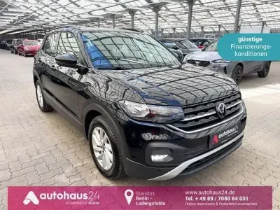 Używany VW T-Cross Life 110 KM (80 kW) 2023 Czarny SUV