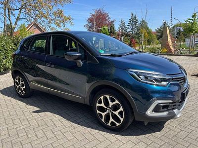 Second-hand Renault Captur Crossborder 118 CP (86 kW) 2017 Albastru SUV