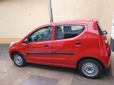 Nissan Pixo