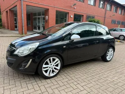 Gebraucht Opel Corsa 87 PS (63 kW) 2012 Schwarz Kleinwagen