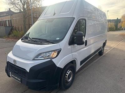Gebraucht Toyota Proace 140 PS (102 kW) 2024 Weiß Van / Kleinbus