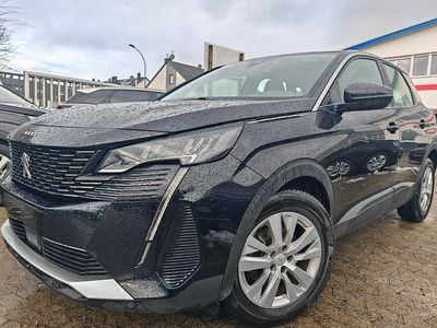 Gebraucht Peugeot 3008 131 PS (96 kW) 2022 Schwarz SUV