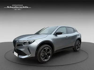 Uusi Alfa Romeo Junior Ti 145 HP (106 kW) 2026 Harmaa Katumaasturi