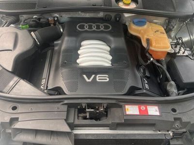 gebraucht Audi A6 C5 2.4 V6 Scheckheftgepflegt zweite Hand unfallfrei
