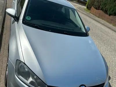 Gebraucht VW Golf VII 105 PS (77 kW) 2014 Silber Kleinwagen