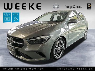 Gebraucht Mercedes B180 Advanced 136 PS (100 kW) 2025 Grau Van / Kleinbus