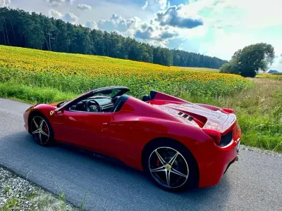 Gebraucht Ferrari 458 570 PS (419 kW) 2012 Rot Cabrio