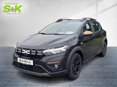 Neu Dacia Sandero Extreme 101 PS (74 kW) 2025 Perlmuttschwarz metallic Kleinwagen