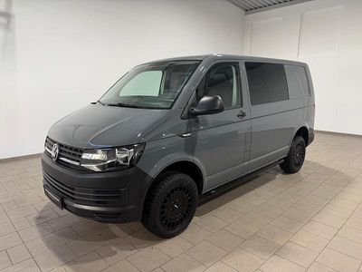 Gebraucht VW Transporter 150 PS (110 kW) 2018 Pure grey Van