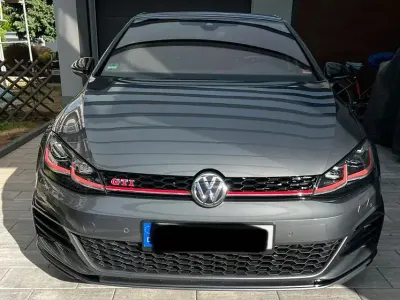 Gebraucht VW Golf VII GTI 245 PS (180 kW) 2018 Grau Limousine