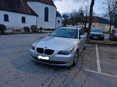 Gebraucht BMW 530 250 PS (183 kW) 2007 Silber Kombi