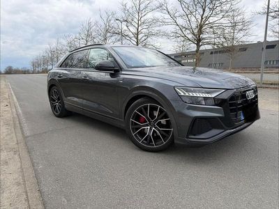 Gebraucht Audi Q8 S-Line 286 PS (210 kW) 2019 Grau SUV