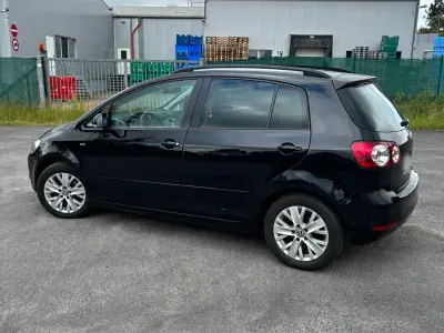 Gebraucht VW Golf Plus Life 85 PS (62 kW) 2013 Schwarz Van / Kleinbus